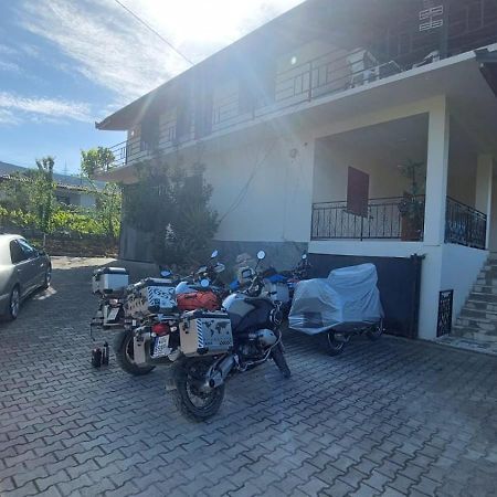 Guest House Xhaferaj Berati Exterior foto