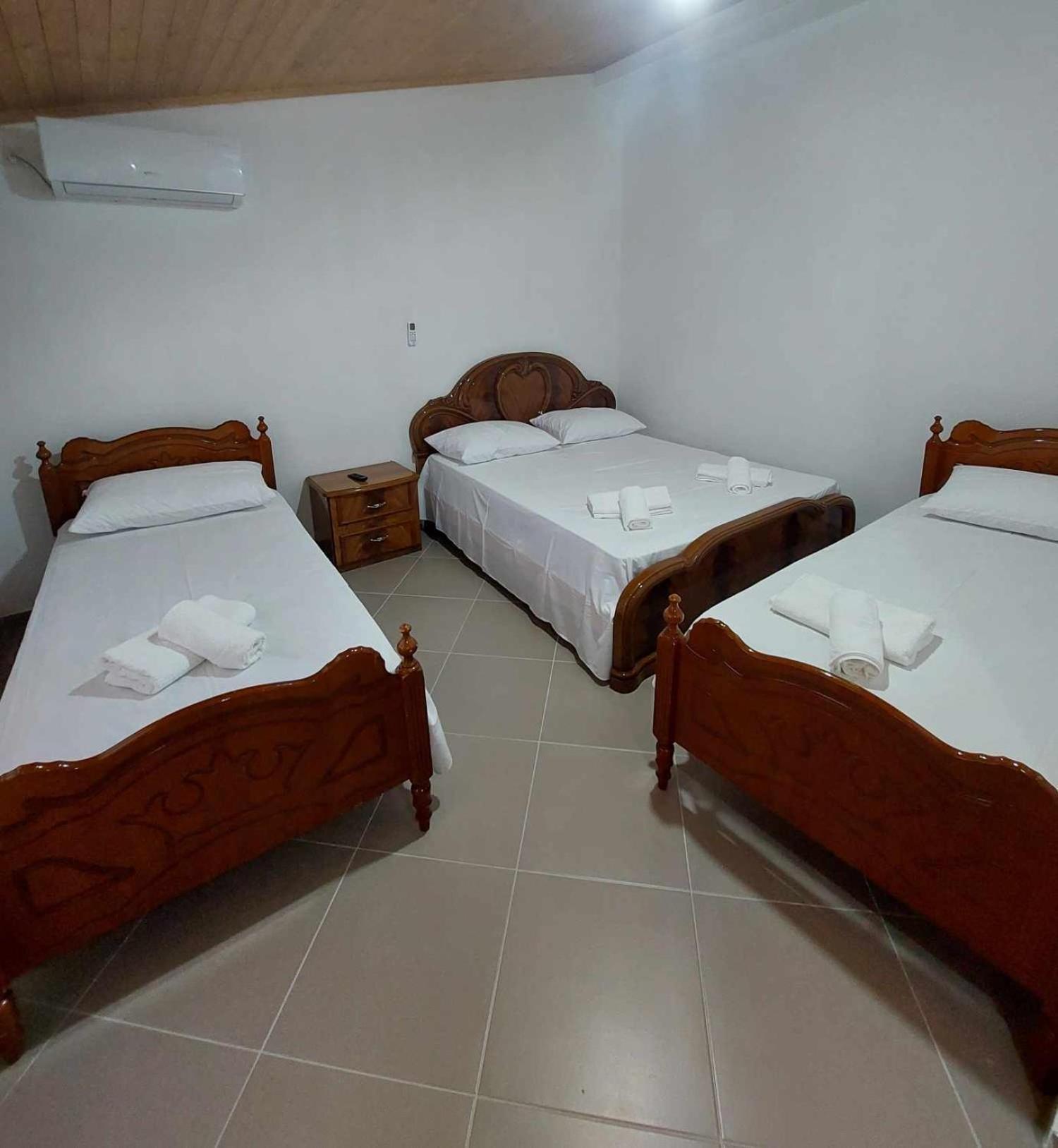 Guest House Xhaferaj Berati Exterior foto